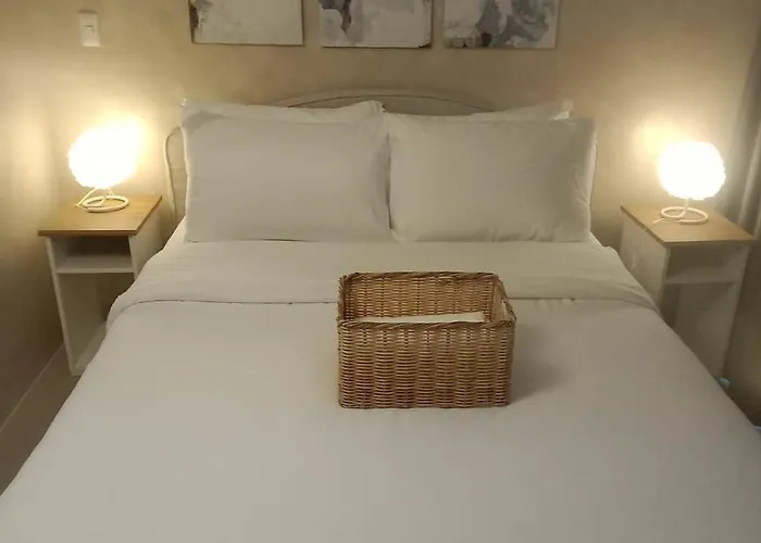 Classy 1br Bgc Uptown Parksuites T1 *