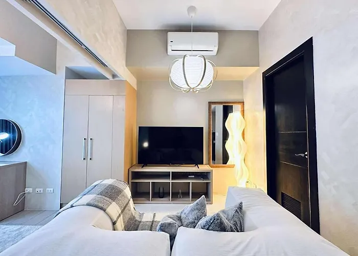 Classy 1br Bgc Uptown Parksuites T1