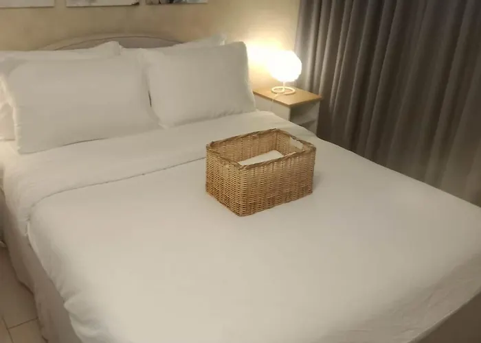 Apartamento Classy 1br Bgc Uptown Parksuites T1
